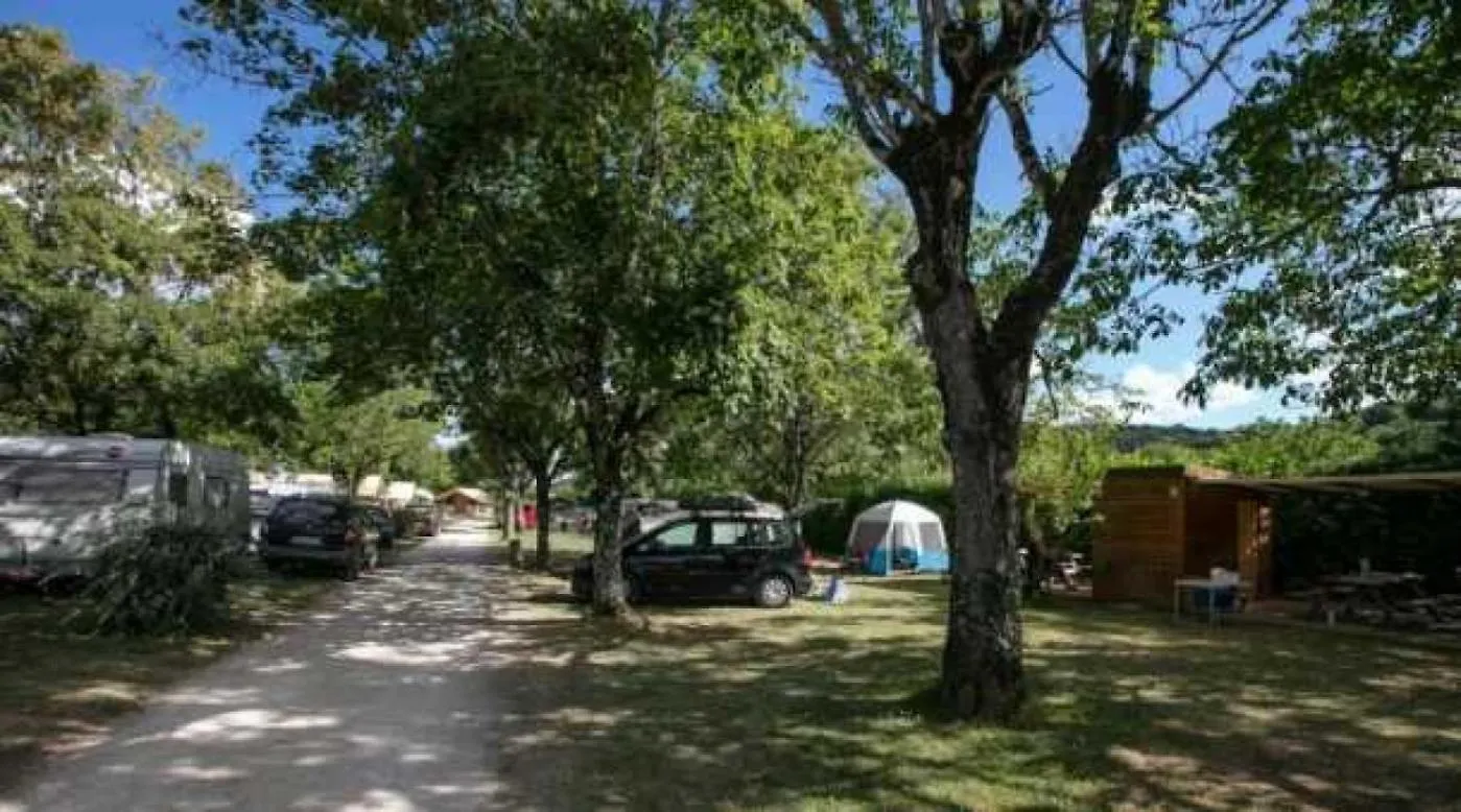 Camping 4 Etoiles - Piscine - Eed0Fi Thégra